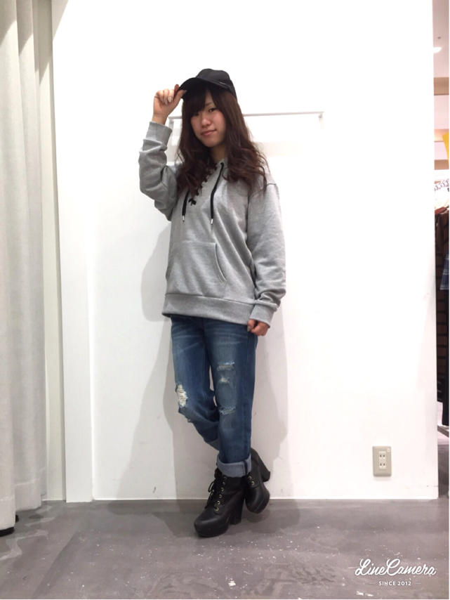 本日のスタッフコーデ♡しほみんver.♡私のくるくるヘアーについて♡しほみん