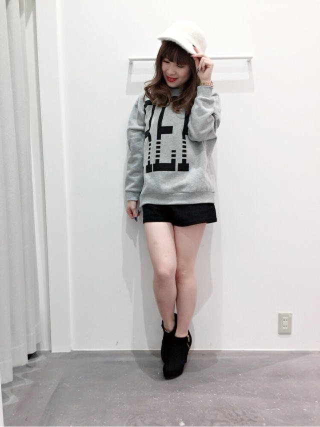大人気BIGロゴトレーナー♡スポーティーコーデ♡まみたす
