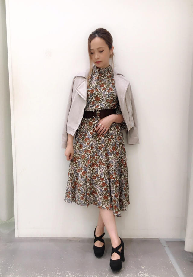 今すぐ使える秋のワンピース❤️❤️エキスポシティ店で大人気⭐️⭐️