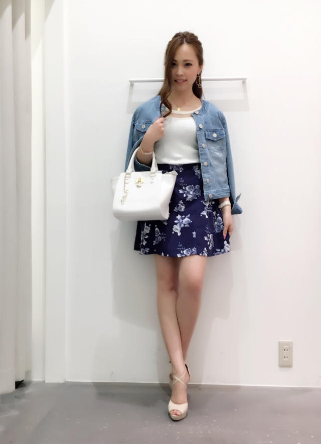 スタッフselectのちーちゃんcode♡&プライベートショット♡