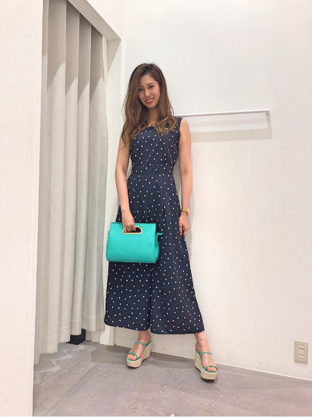 バックリボンが決めて❤️ドットオールインワン❤️❤️お知らせ！あみ