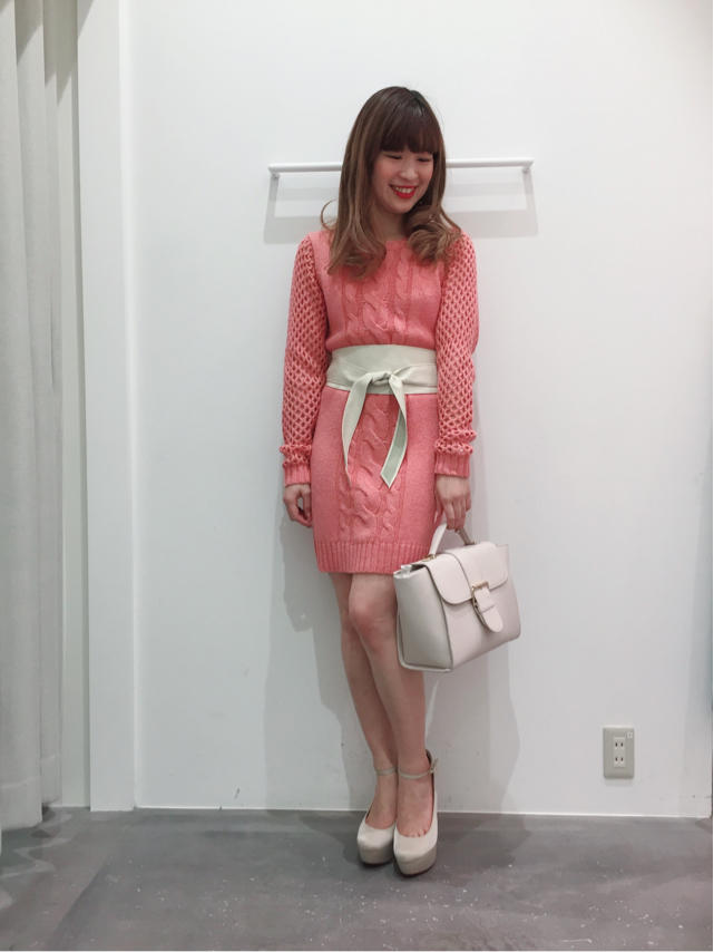 透かしスリーブニットワンピ♡明日は…♡まみたす
