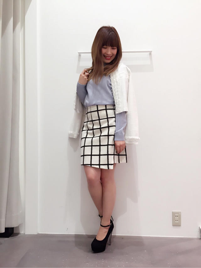 あの大人気商品✩ビジュー調ノーカラージャケットが帰ってきました♡まみたす