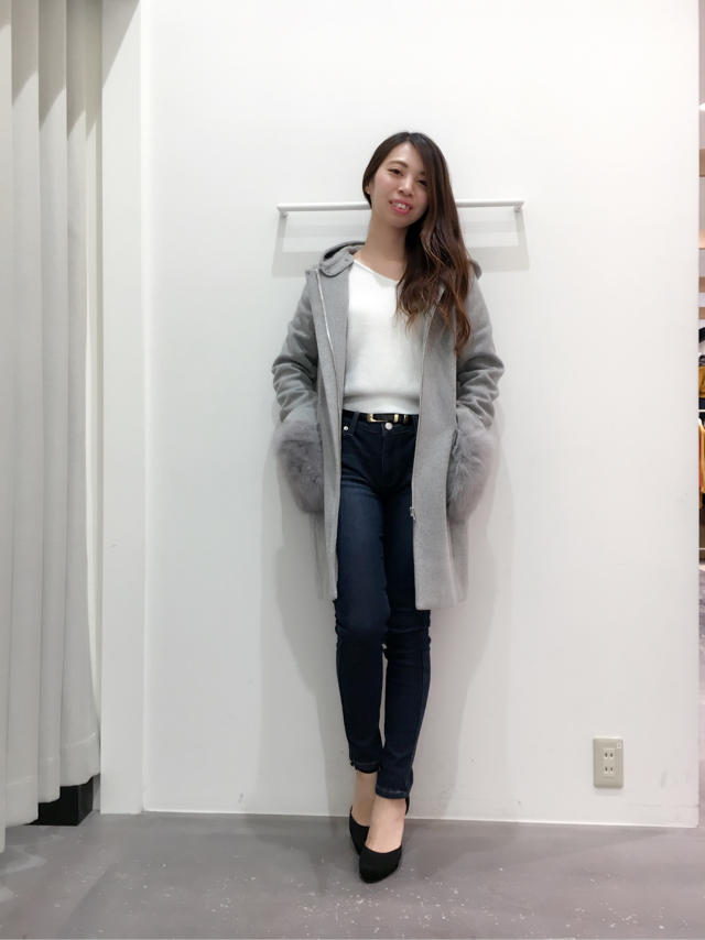 お問い合わせ多数！！スタッフ人気も高いフード付きポケットファーコート♡よしみん