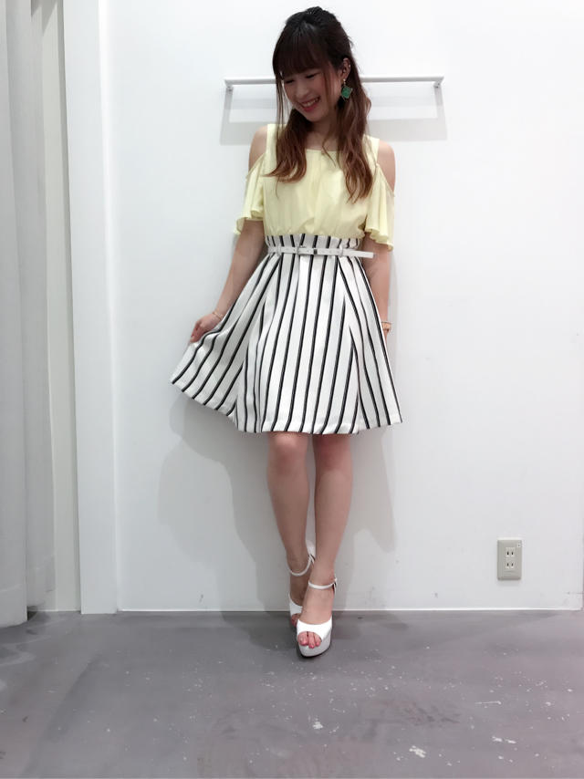 大人気♡美脚効果抜群！ストライプワンピース♡3年前の写真♡まみたす
