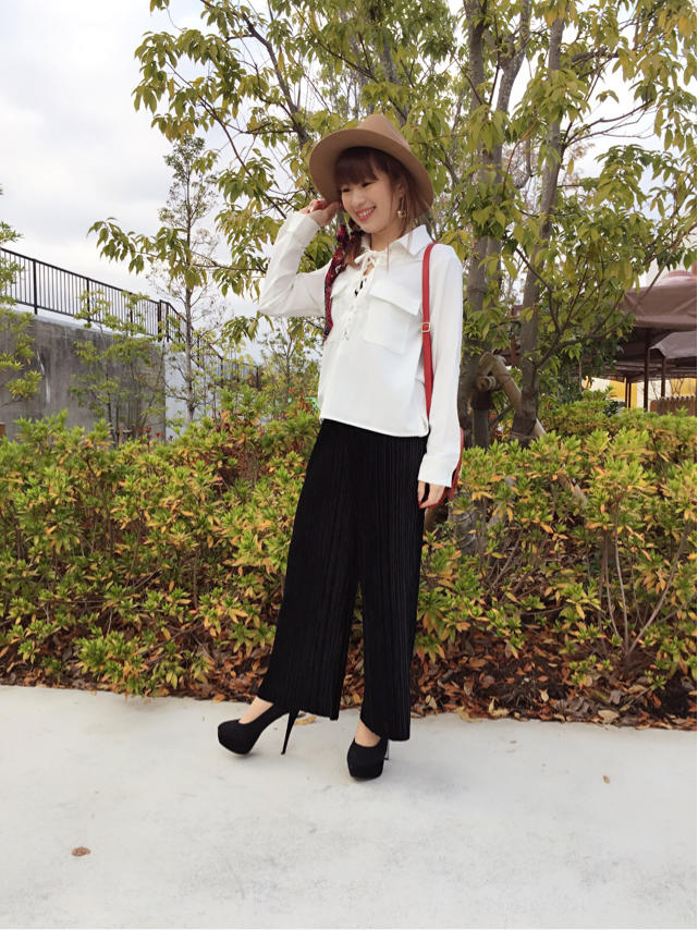 今季の旬✩✩ベロア プリーツワイドパンツ♡大人style♡仲良しなお客様と♡まみたす