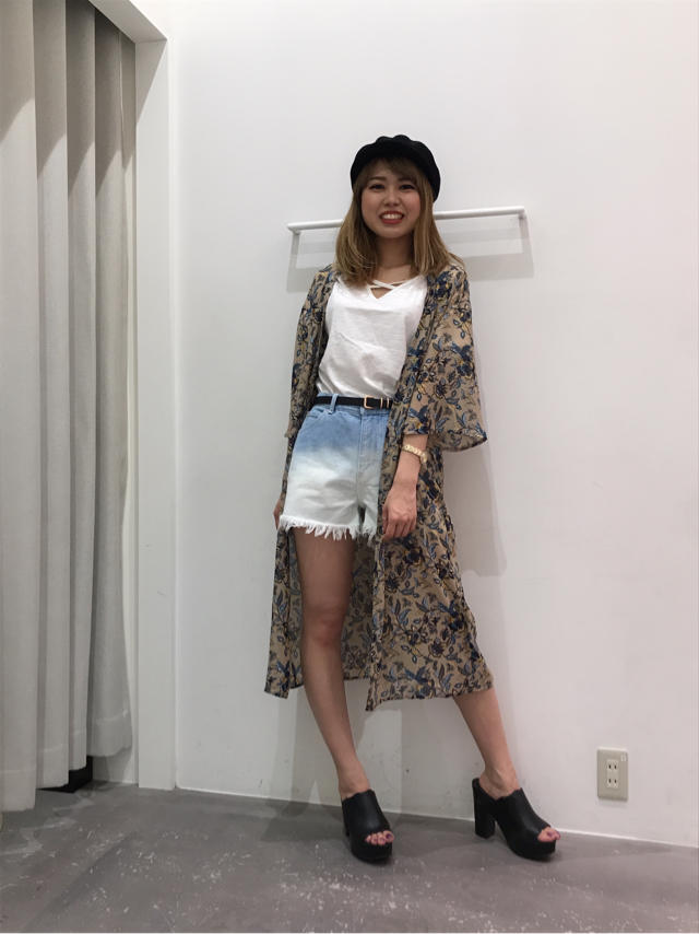 一足早く夏コーデ❤️❤️久々りさの登場(๑˃̵ᴗ˂̵)