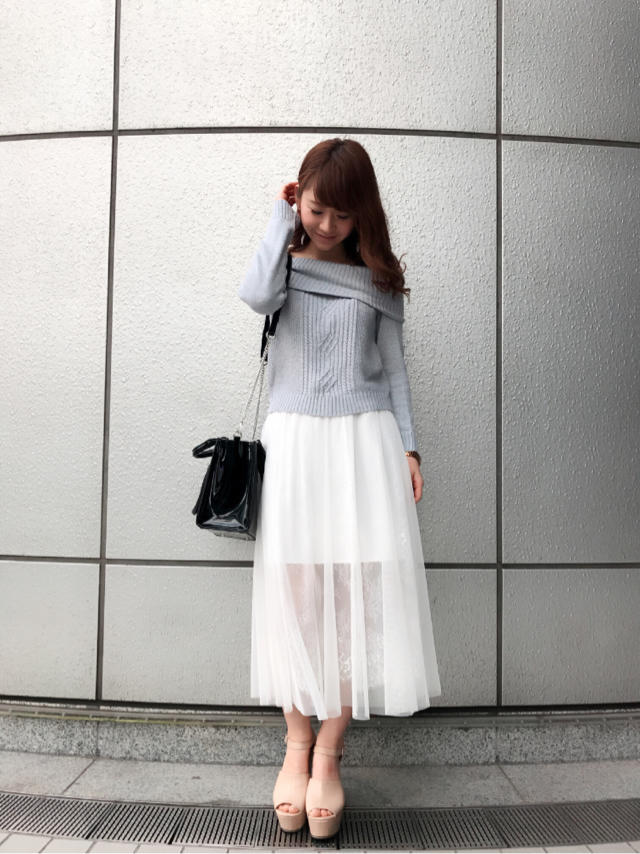 オフショルトップス×チュールスカート♡プライベートakane