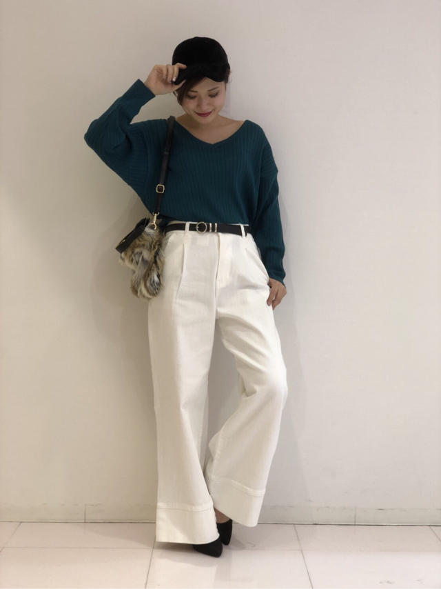 Vネックリブニット♡miya