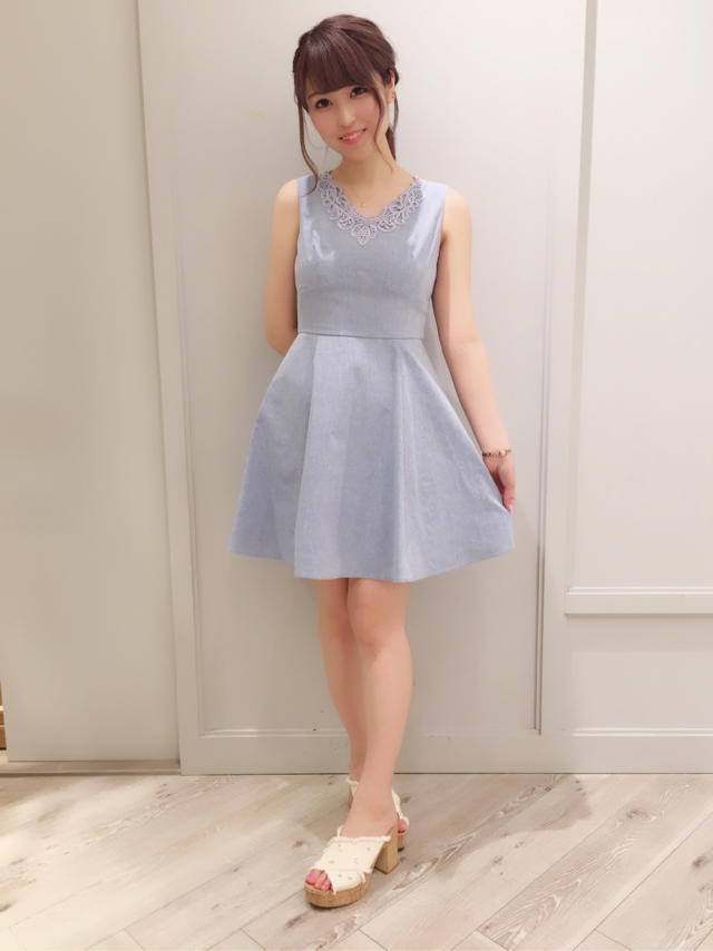 裾の広がりが可愛すぎます♡RIHO