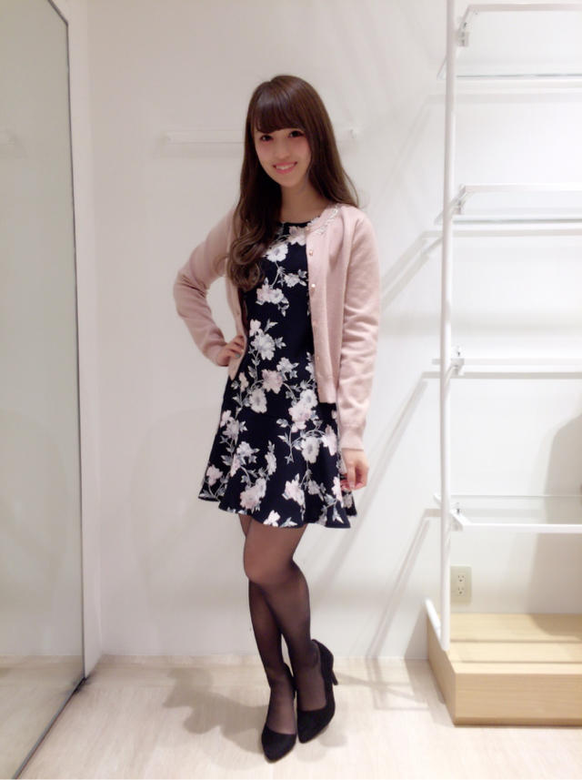 ♡シルエットが可愛い花柄ワンピ♡ERI