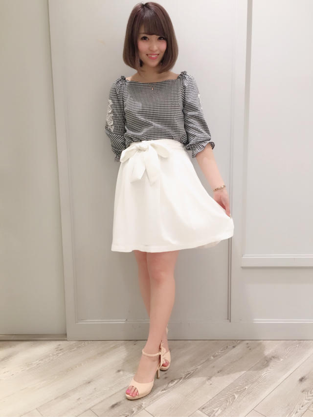 ♡ふんわりしたお袖と刺繍が可愛い♡ERI