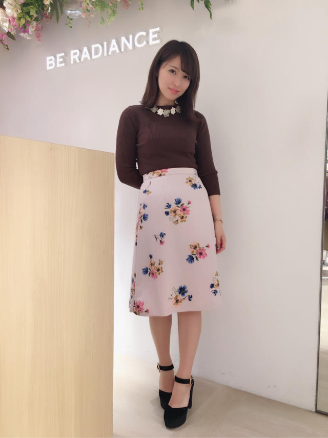 ♡シルエットが綺麗な花柄スカート♡ERI