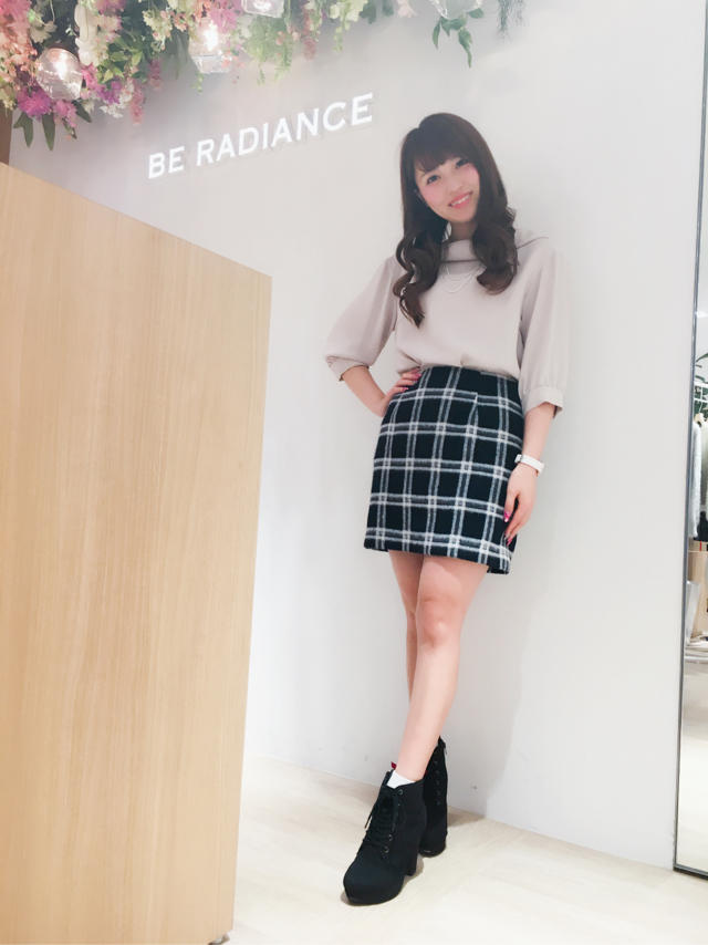 珍しいデザインのブラウス♡RIHO