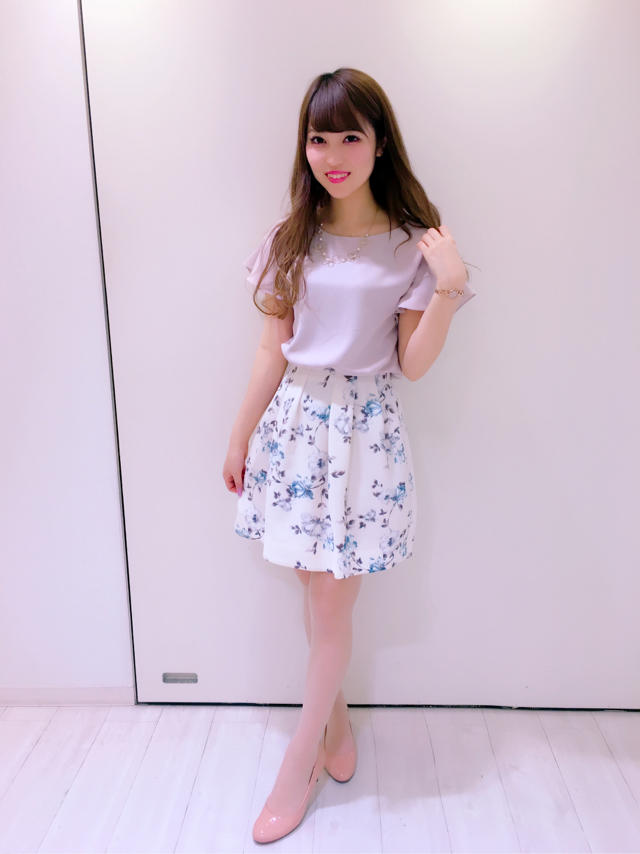 半袖ブラウスが登場♡RIHO