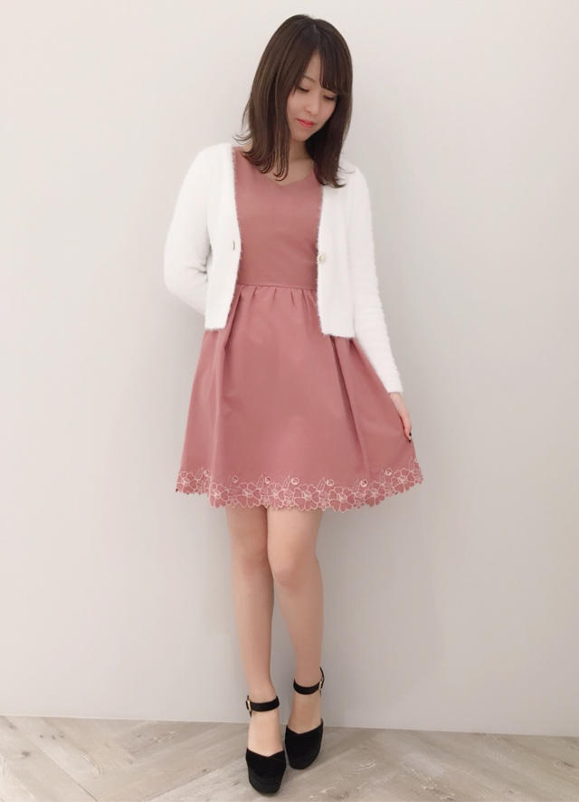 ♡裾の刺繍が可愛い！早い者勝ちワンピ♡ERI