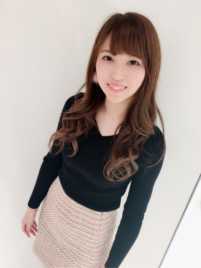 人気のニット今なら全色揃ってます♡RIHO