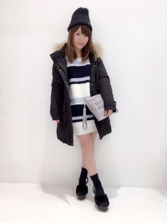 触りたくなるようなニットワンピース♪