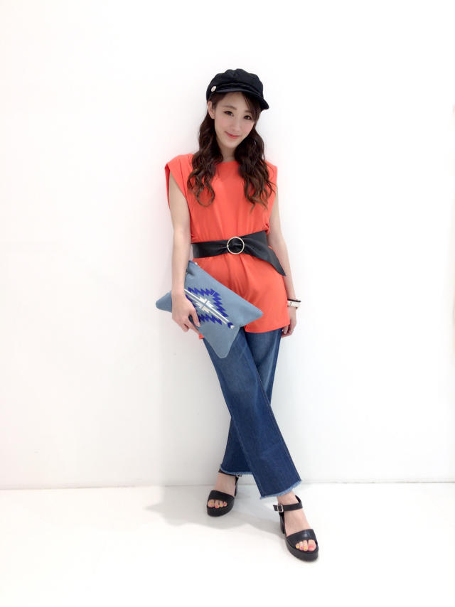 Back styleがポイント♡オフショット♡yuri