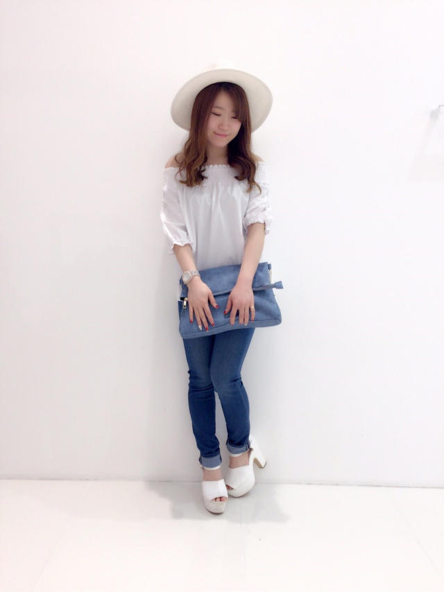 バックリボンオフショルTOPS♡Ayana