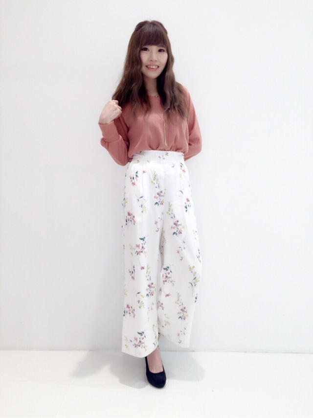 新作コーデ♡ネックレス付きTOPS♡Ayana