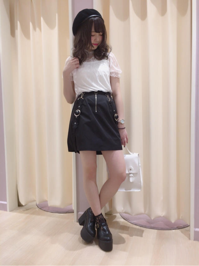 新宿ミロード店♡White×Blackのトレンドカジュアルコーデ♡