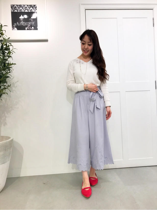 赤いパンプスでいつものコーデも格上げ♡♡