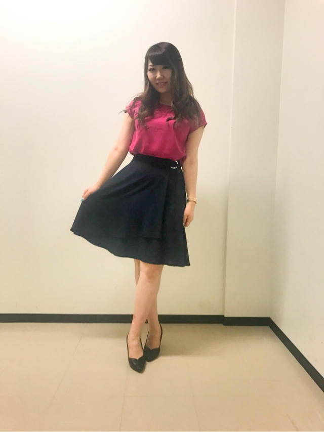 一枚で可愛くなる♡新作レース切り替え刺繍ブラウス&おまけ
