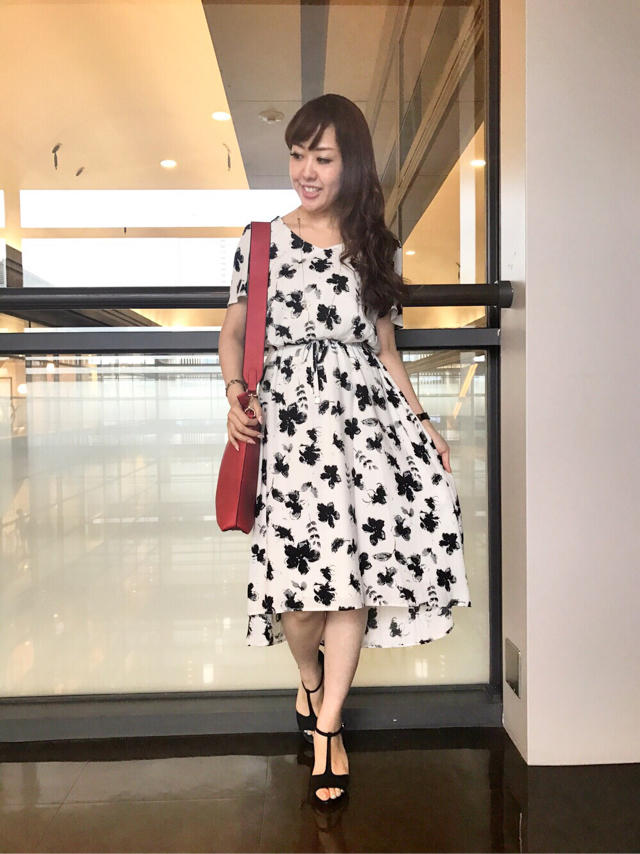 一枚で主役級‼︎花柄ワンピース♡andおまけ
