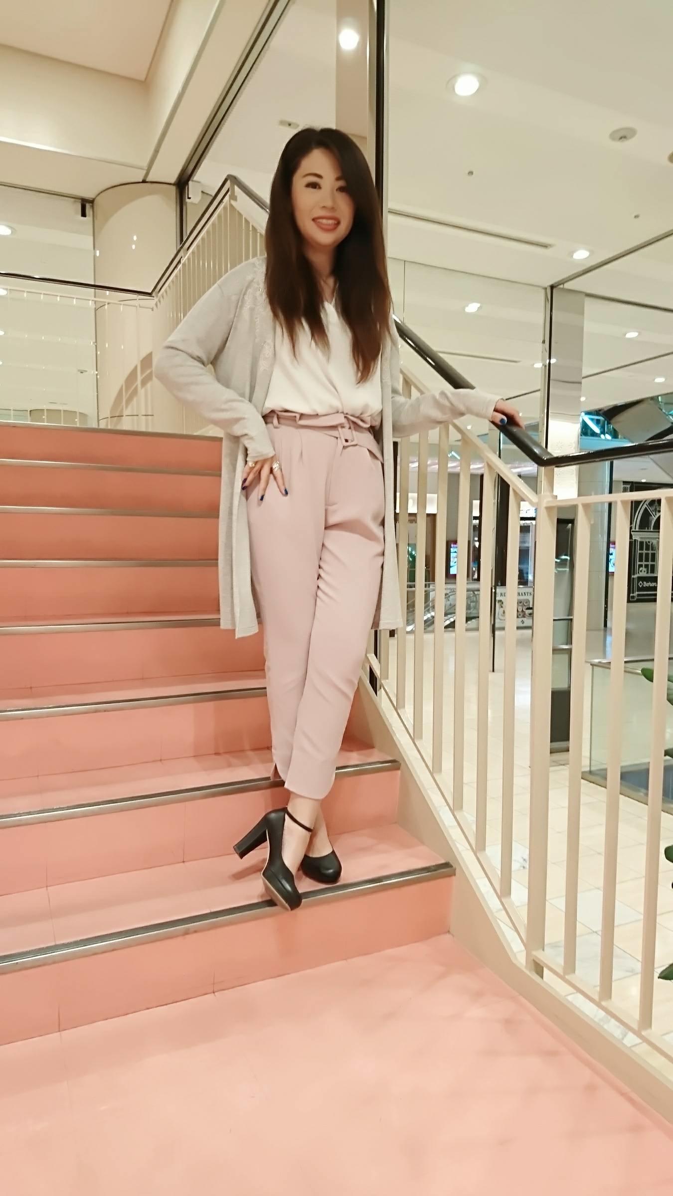ベルト付テーパードパンツ