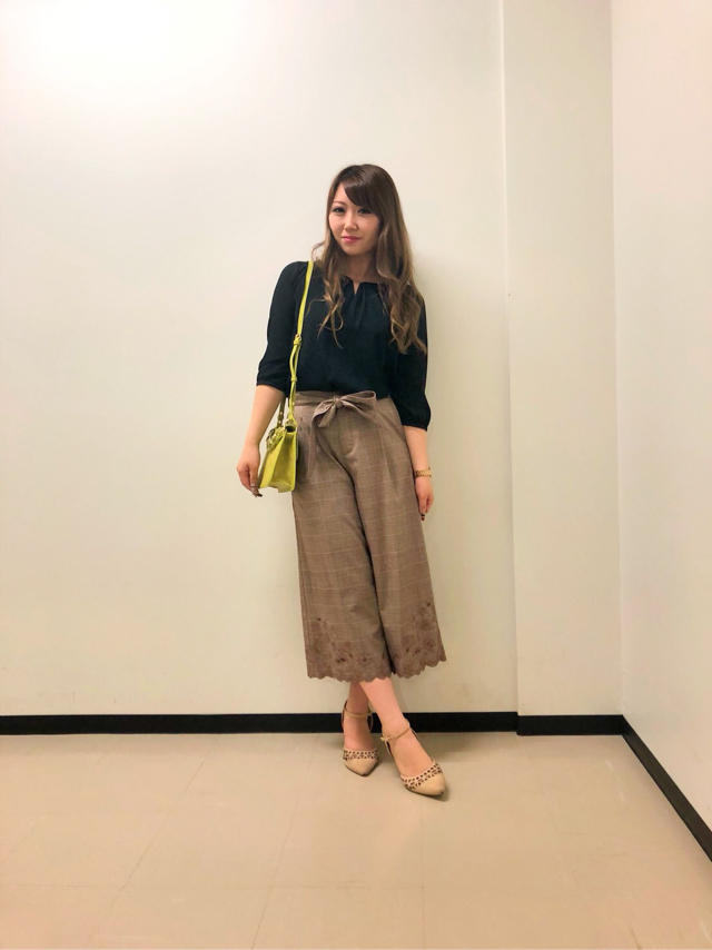 裾刺繍で上品カジュアルに。。♡
