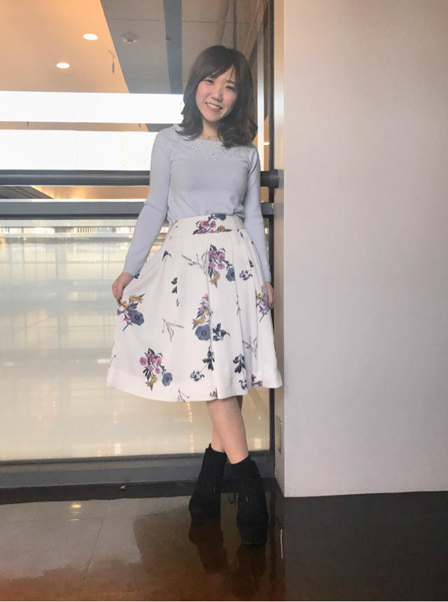 甘いだけじゃない！シックなお花柄な気分の時には。。♡オリジナルフラワー柄スカート