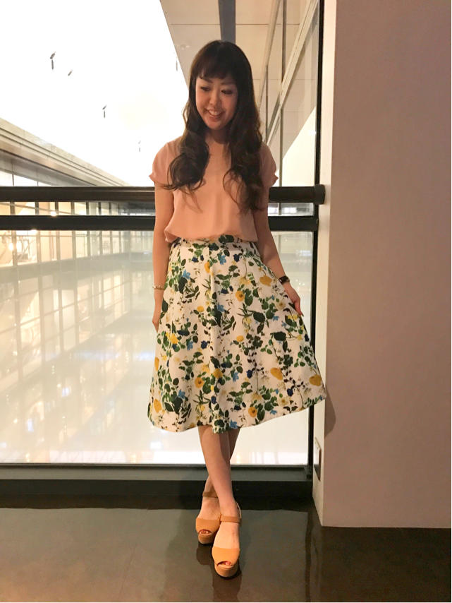 後ろ姿も抜かりなし☆バックチェーンブラウス&おまけ♡