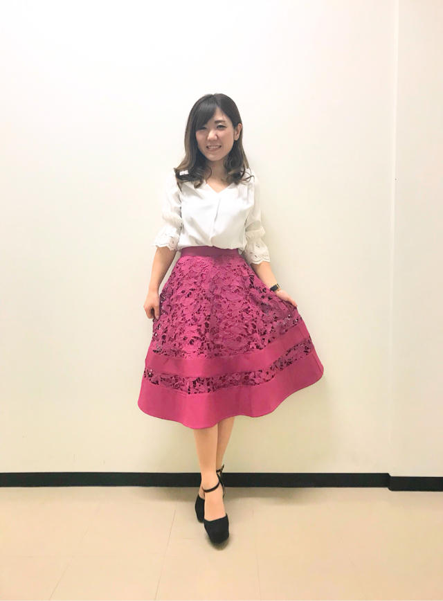 ふんわり感がポイント♡フラワーレーススカート
