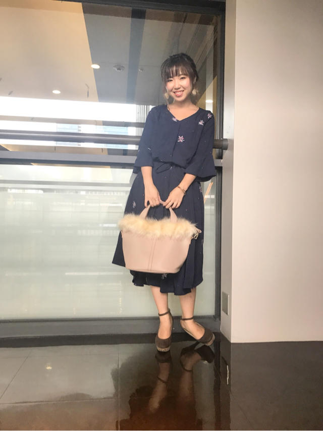 オシャレは小物から。。季節感高まる♡ファーbag