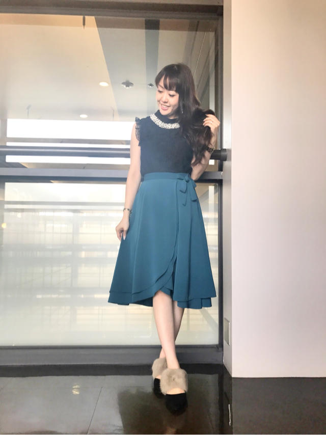 襟ぐりビジューで華やかに♡♡新作レースブラウス