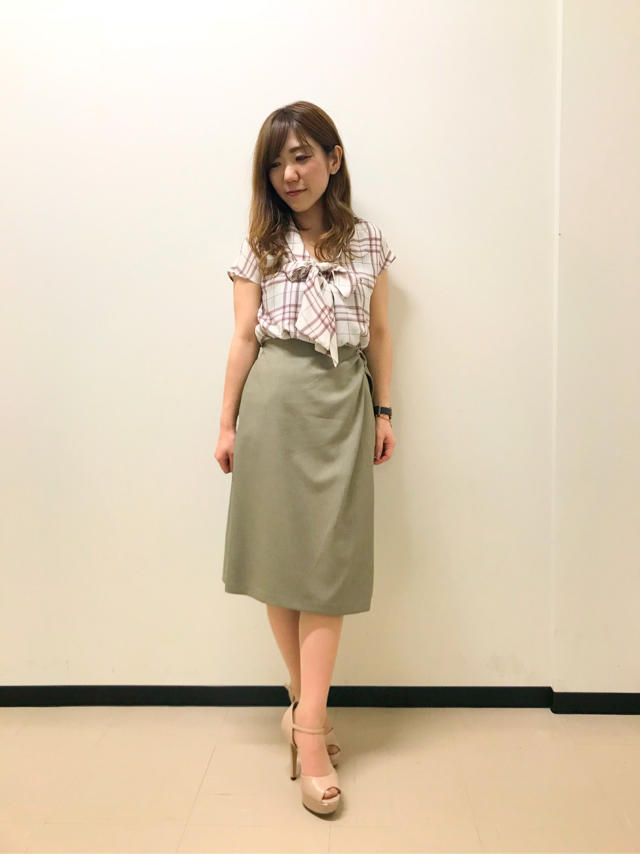 大きめチェックのボウタイブラウス♡