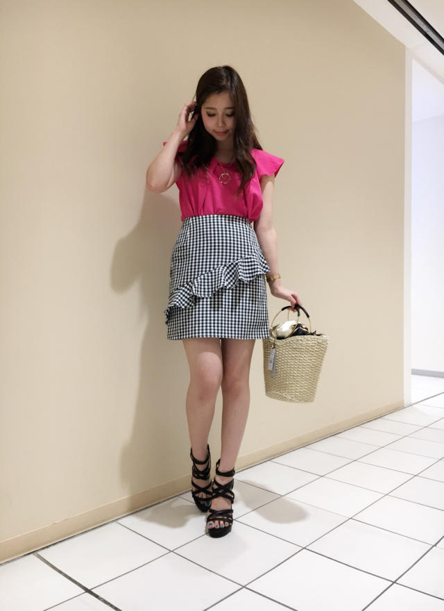 フレアデザインが可愛い♡タイトミニスカート♡工藤