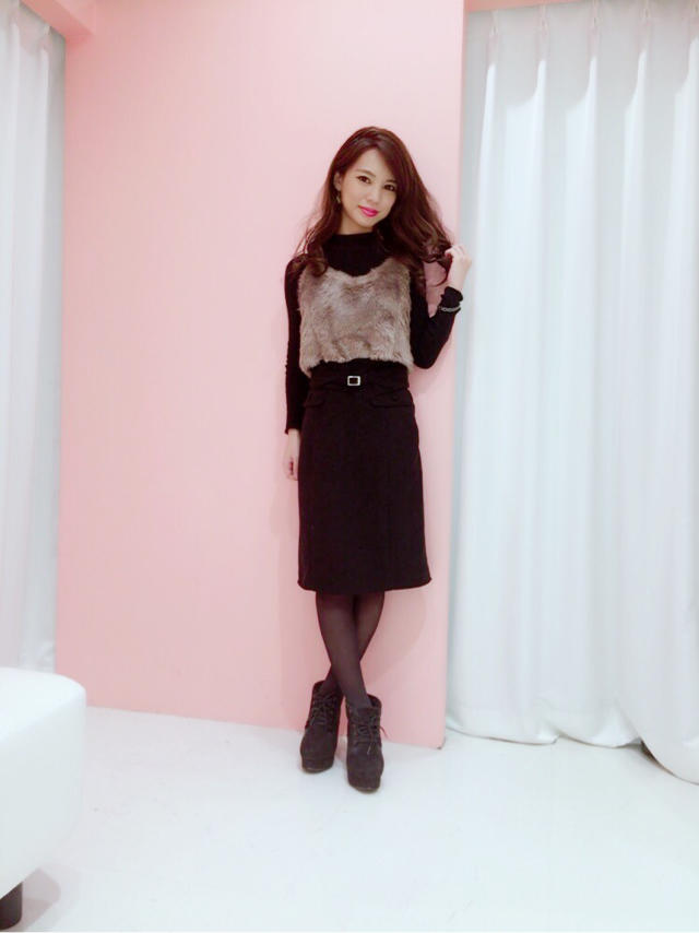 ♡待ち望んだペンシルスカート♡  黒豆●●