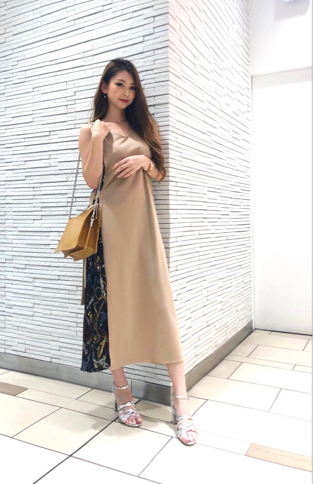 スカーフ柄サイドプリーツ切り替えカットワンピース♡角南