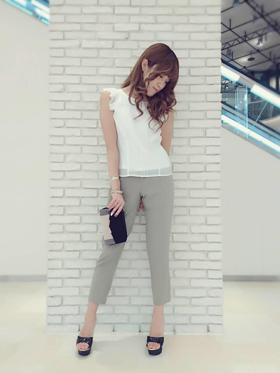 NEW in フェミニンブラウス♡