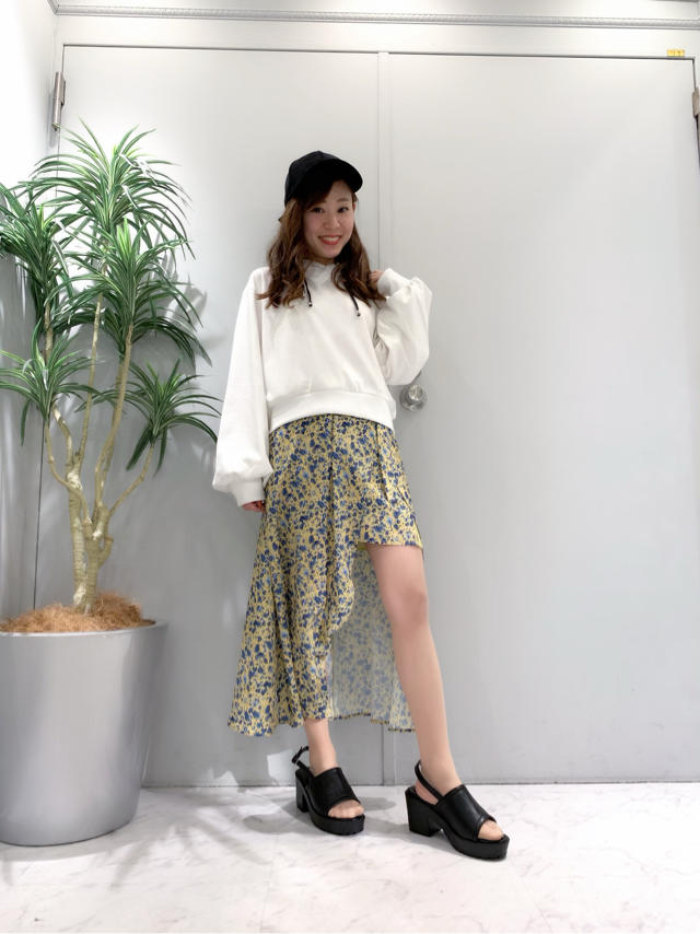 小花柄スカート（ゝ。∂）