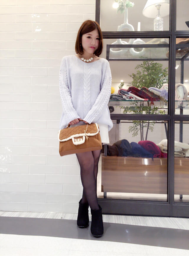 NEW Vネックニット(○´ω`○)ﾉ