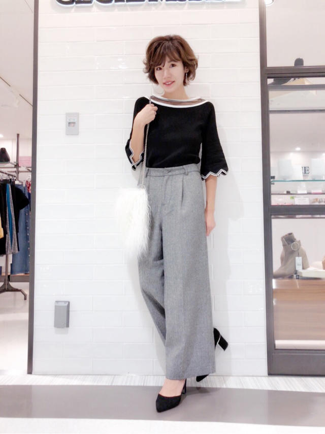 胸元透けトップス♡