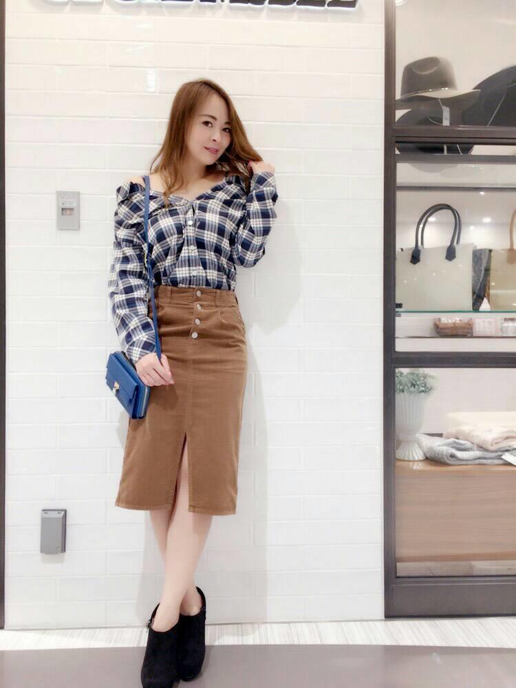 抜きシャツで女っぽﾗﾌstyle。。uchida