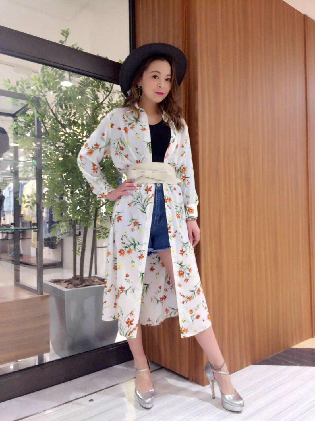 花柄シャツ（＾ω＾）