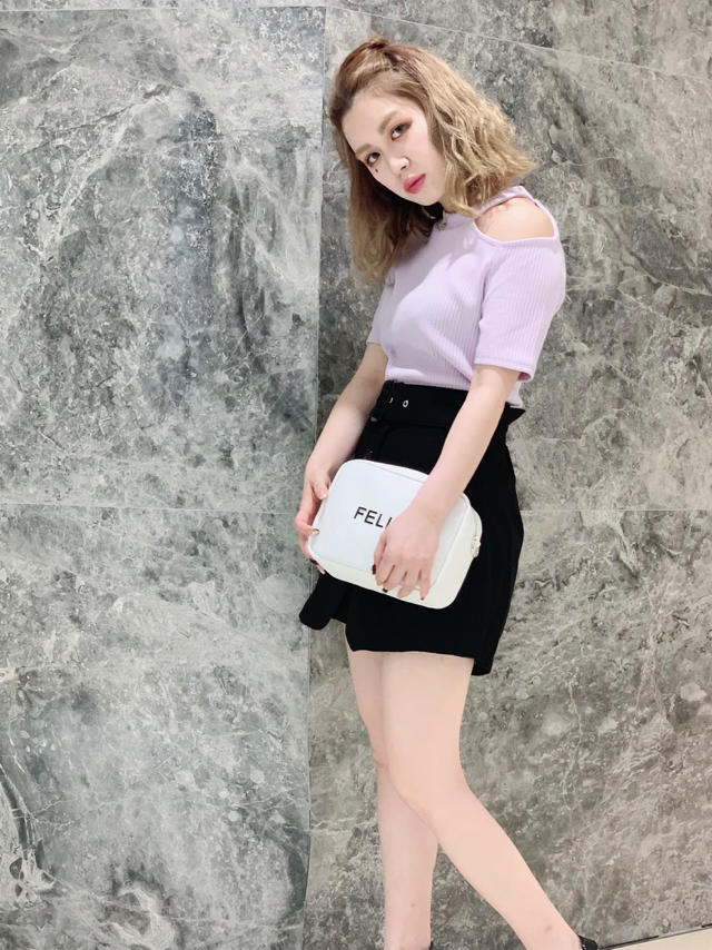 デイリーに着回せるセクシートップス  tomomi