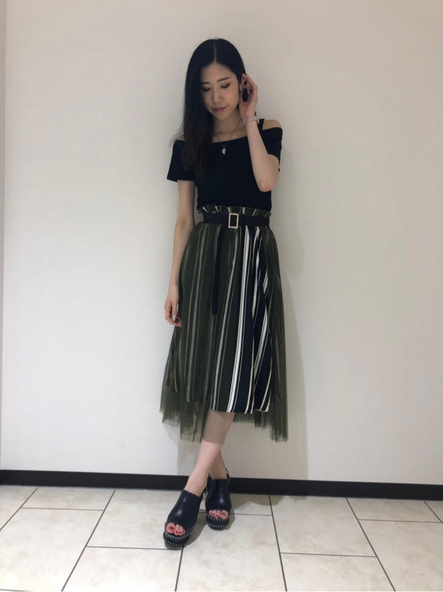 今季注目のチュールとの組み合わせた、ストライプスカートが登場！✏︎miyabi