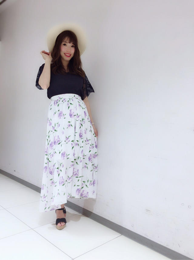 vivi掲載♡待望のスカート入荷♡レディー上品コーデ✏︎haruna