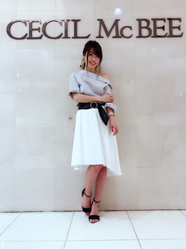 NEWカラーで再入荷♡オフショルブラウス✏︎Maiko